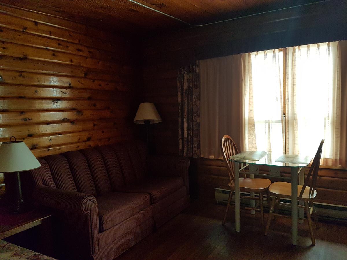 Flamingo Motel Кранбрук Екстер'єр фото